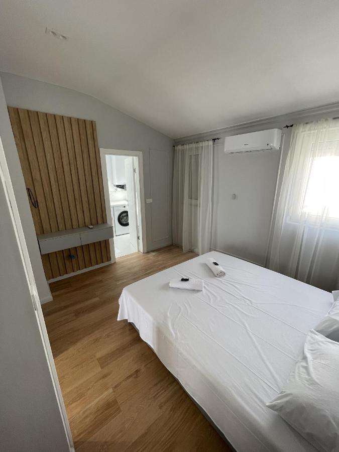 Lungomare Apartments Petrovac Exterior foto
